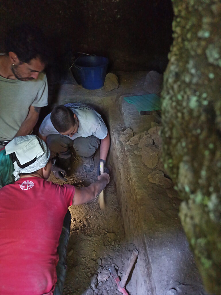B.I.S.A.: Etruscan Necropolis excavation
