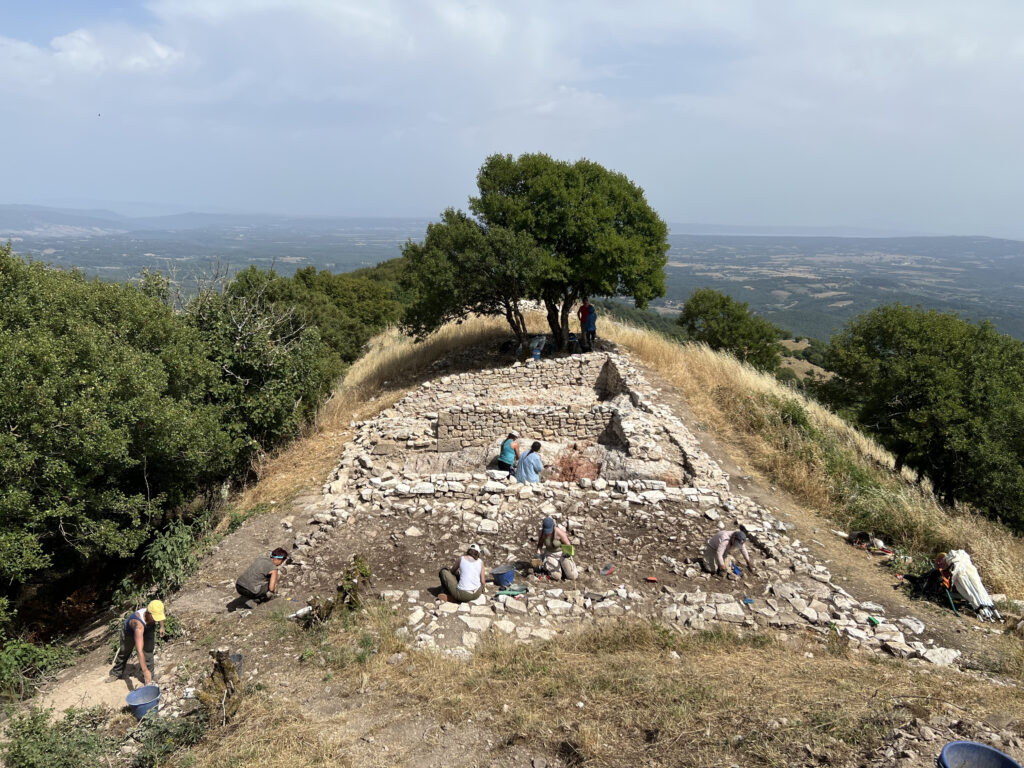 Stratigraphical dig at Sector 1 - Rocca Tédula