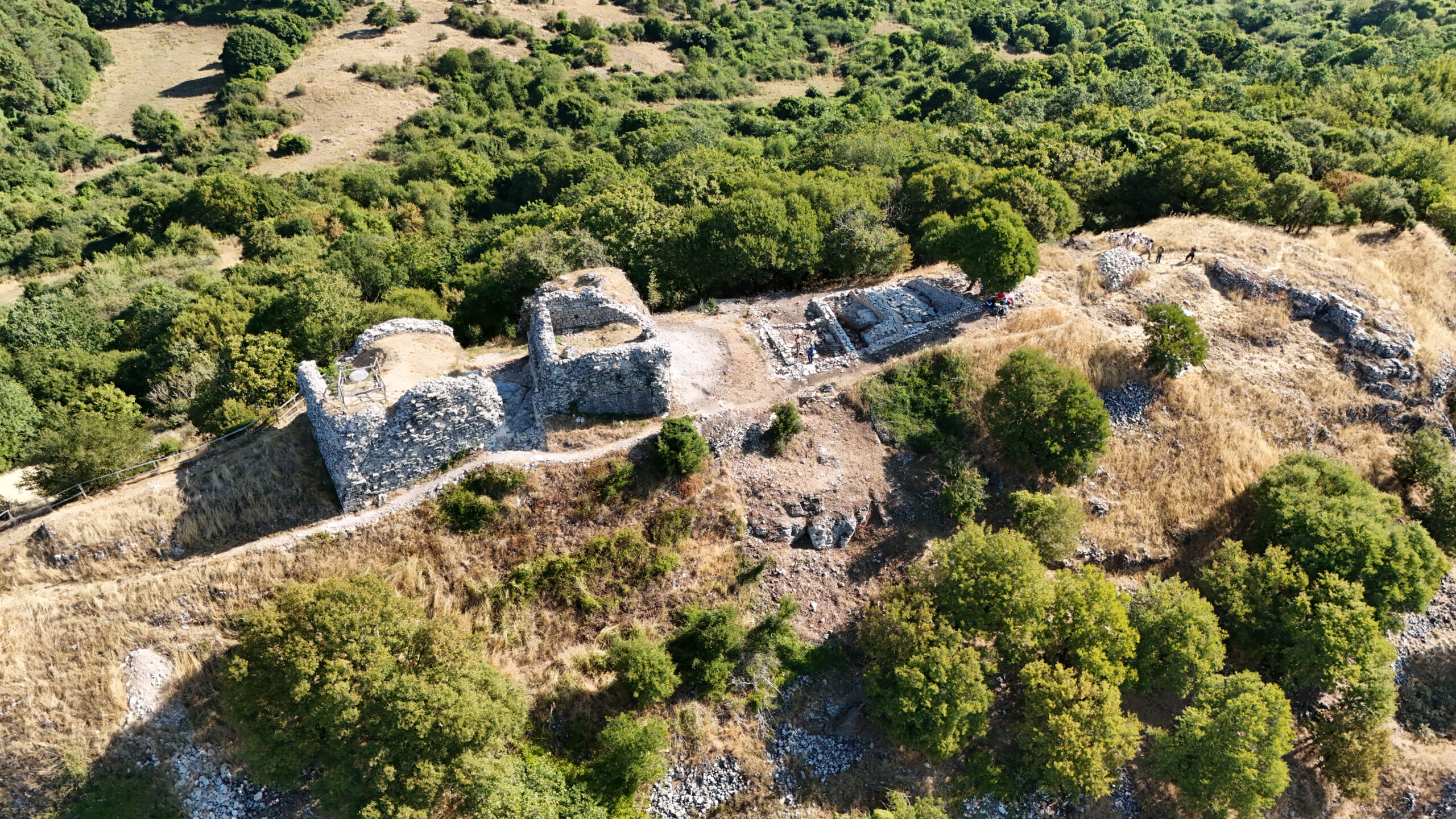Rocca Tédula: Archaeology of a Castle and Its Territory